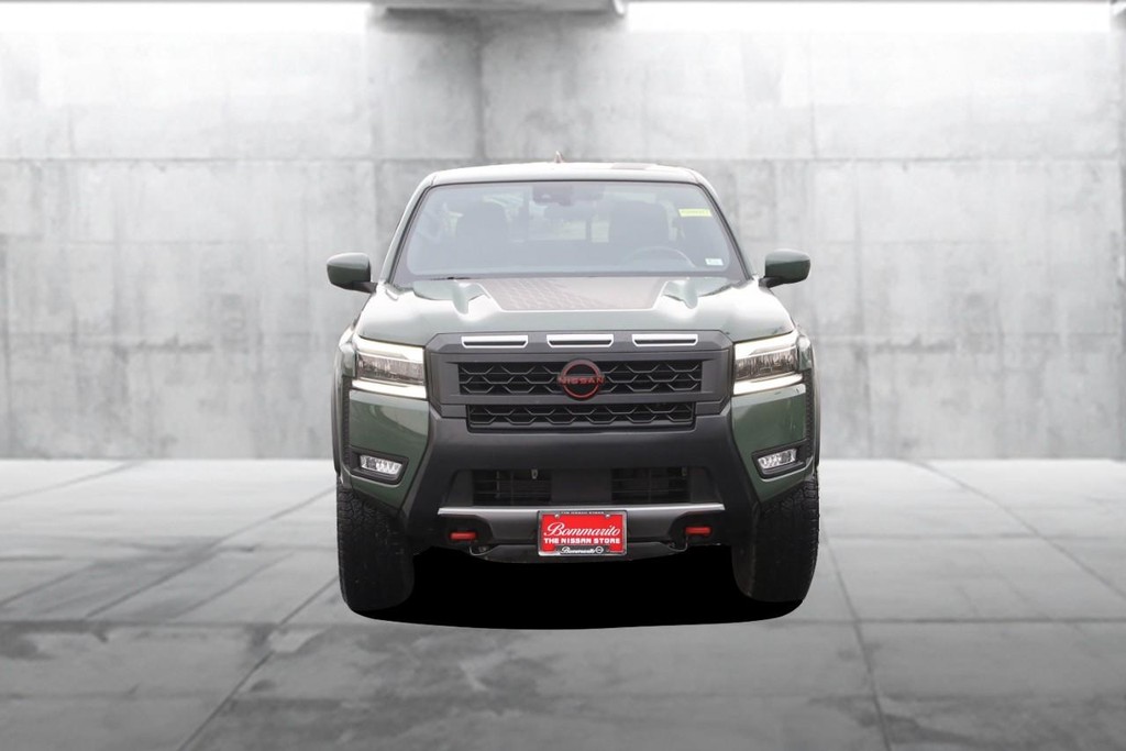 Nissan Frontier Vehicle Image 04