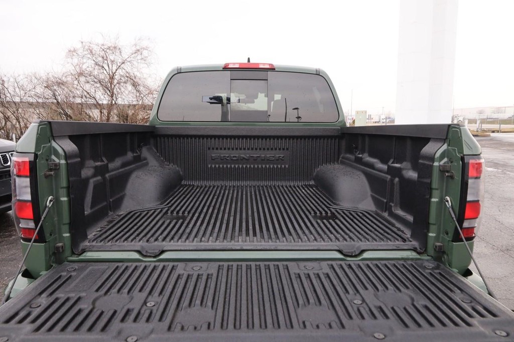 Nissan Frontier Vehicle Image 07