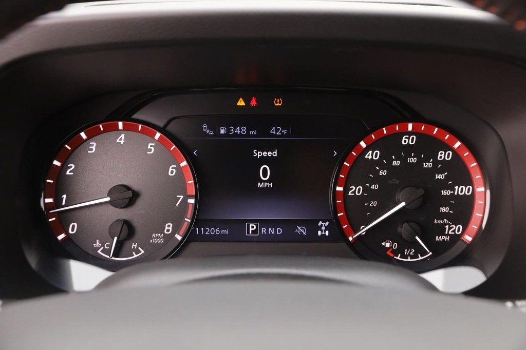 Nissan Frontier Vehicle Image 13