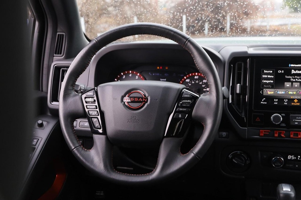 Nissan Frontier Vehicle Image 22