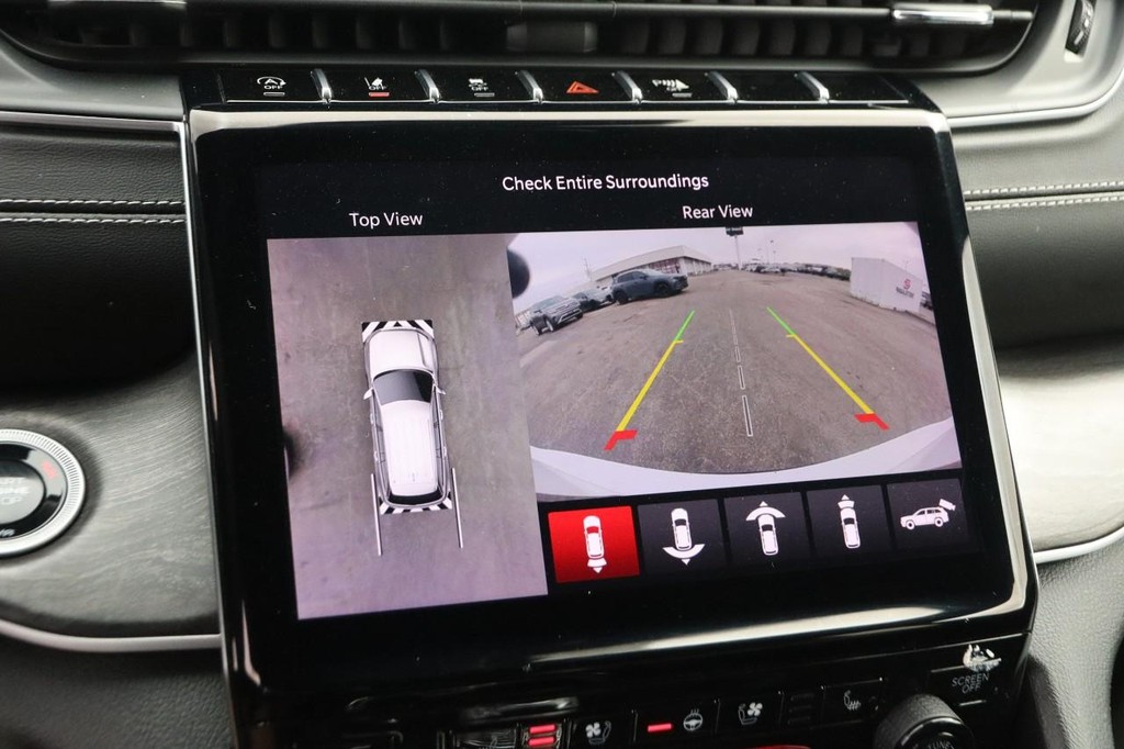 Jeep Grand Cherokee L Vehicle Full-screen Gallery Image 19