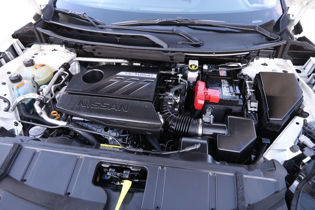 Nissan Rogue Vehicle Full-screen Gallery Image 27