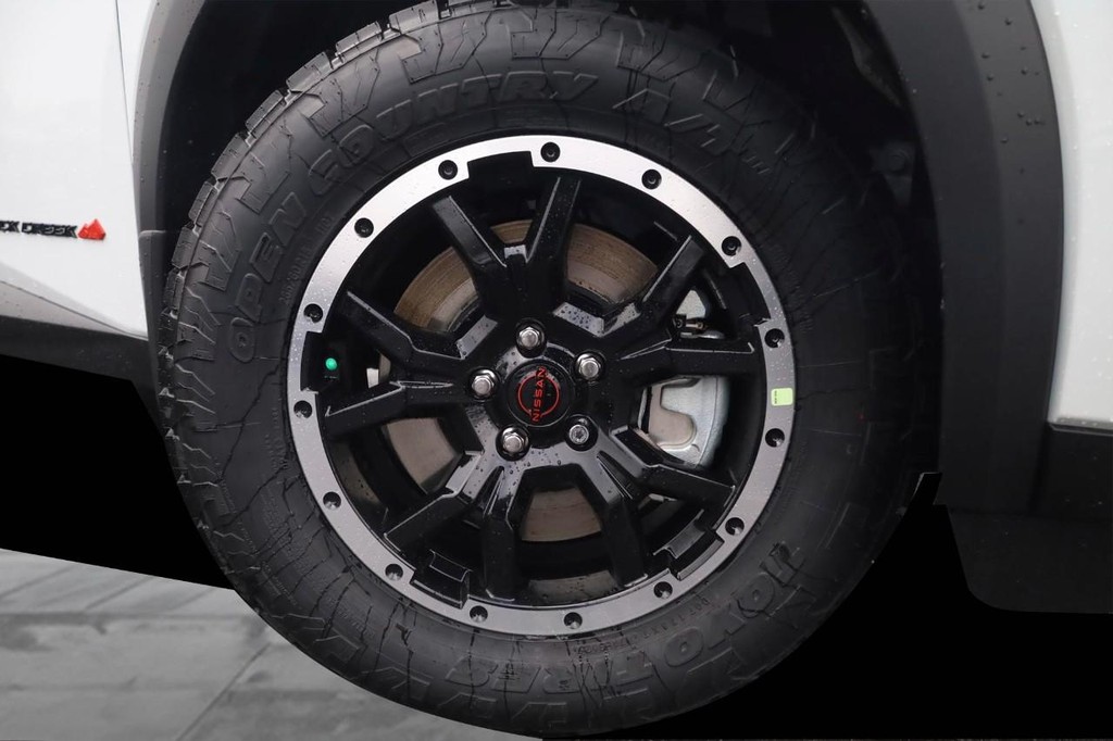 Nissan Pathfinder Vehicle Image 03