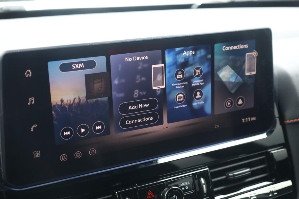 Nissan Pathfinder Vehicle Image 14