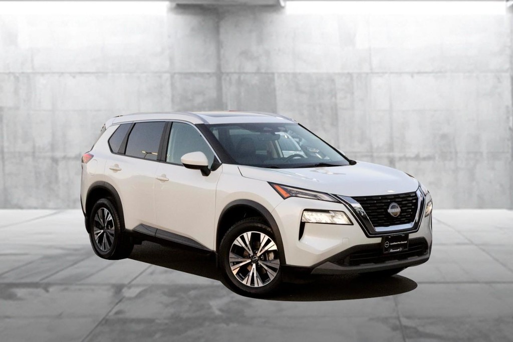 Nissan Rogue Vehicle Image 02