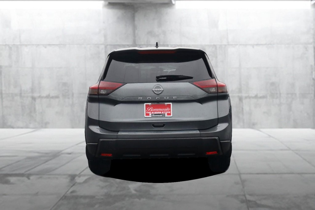Nissan Rogue Vehicle Image 06