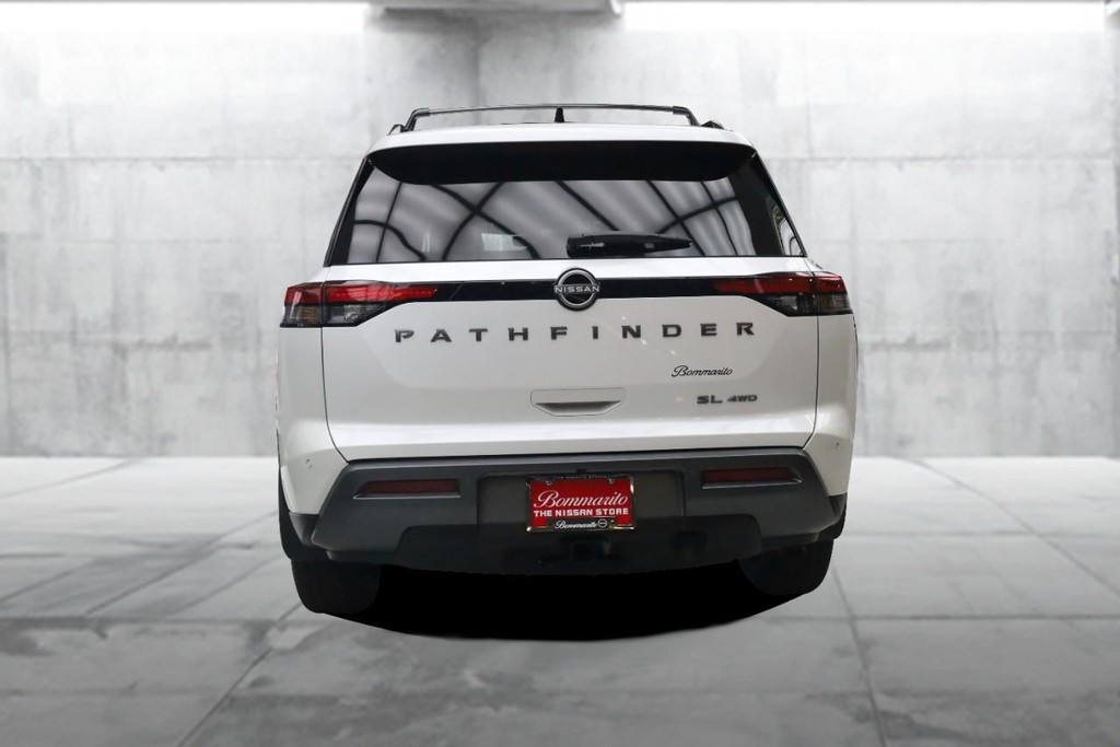 Nissan Pathfinder Vehicle Image 04