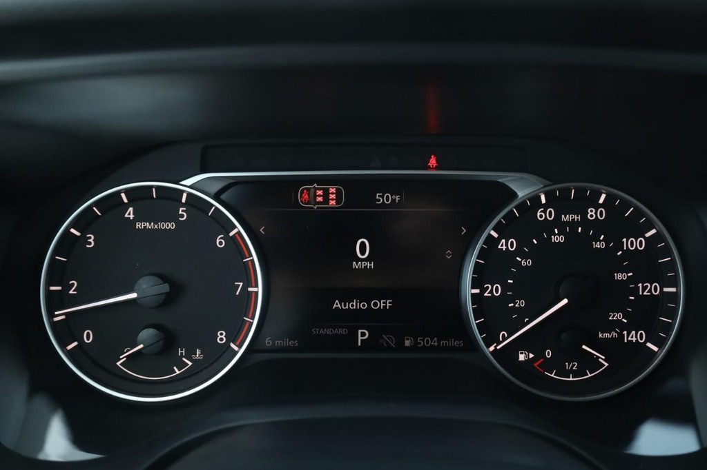 Nissan Rogue Vehicle Image 12