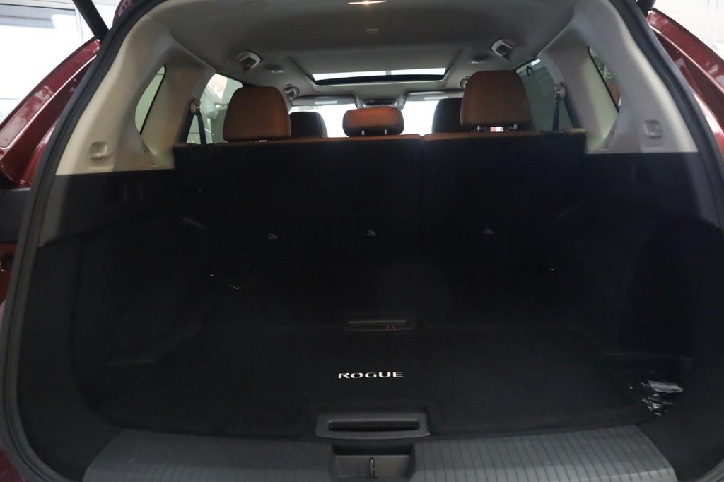 Nissan Rogue Vehicle Image 23