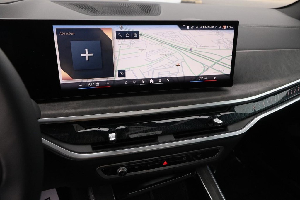 BMW X5 Vehicle Image 15