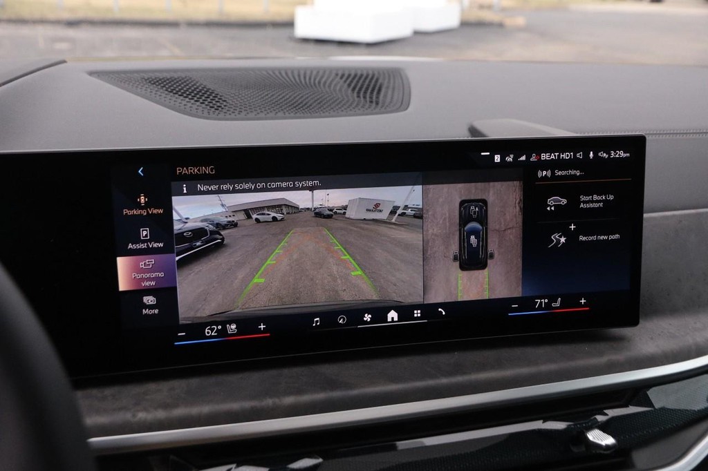 BMW X5 Vehicle Image 17