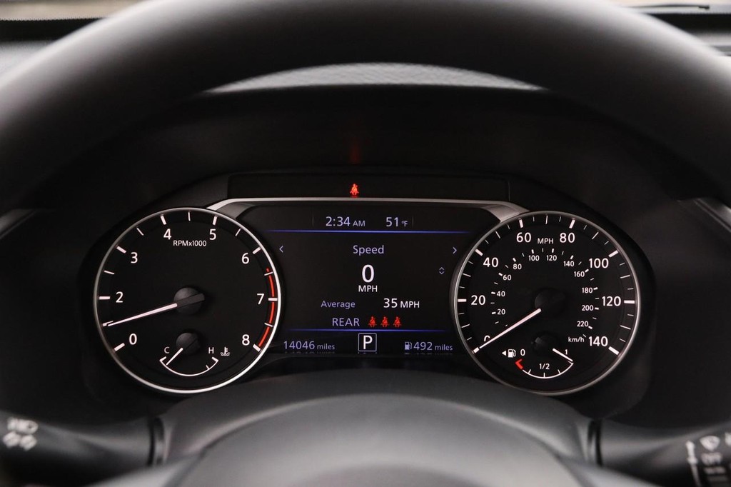 Nissan Altima Vehicle Image 13