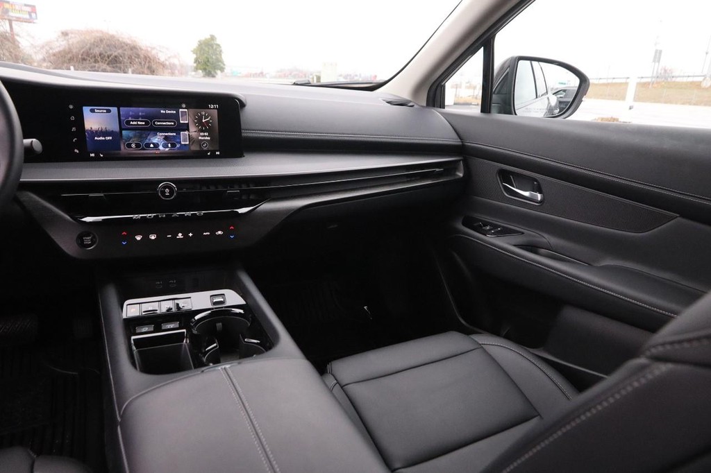 Nissan Murano Vehicle Image 25