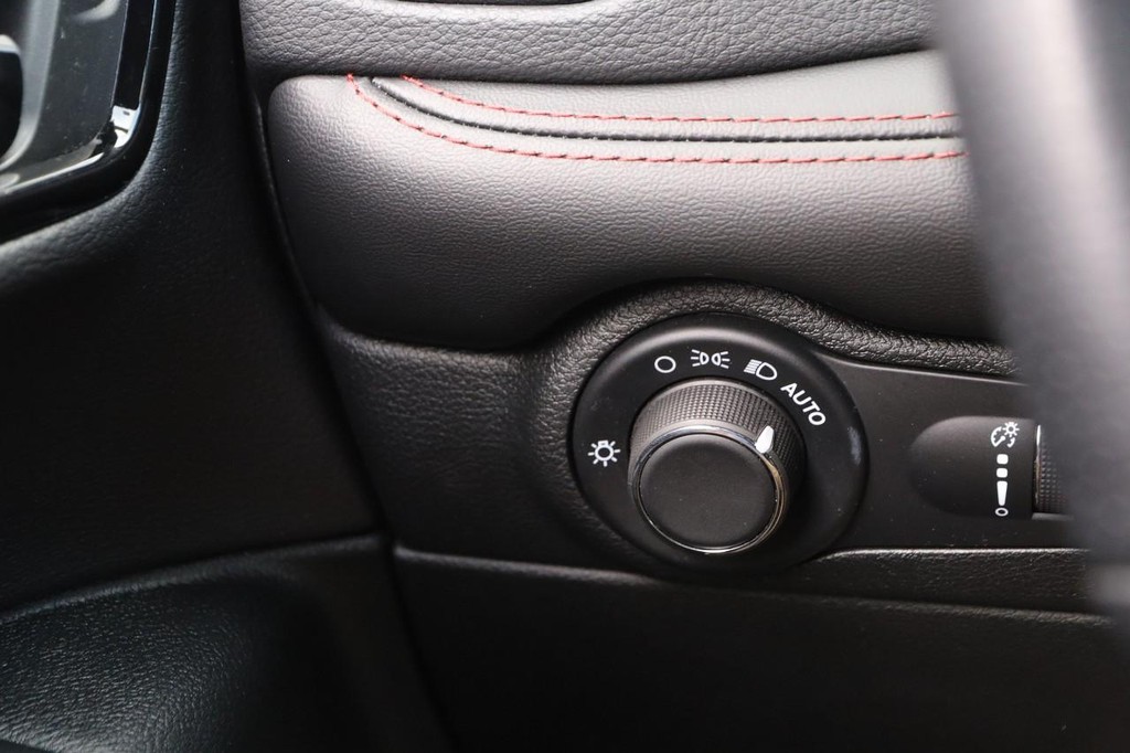 Dodge Durango Vehicle Image 21