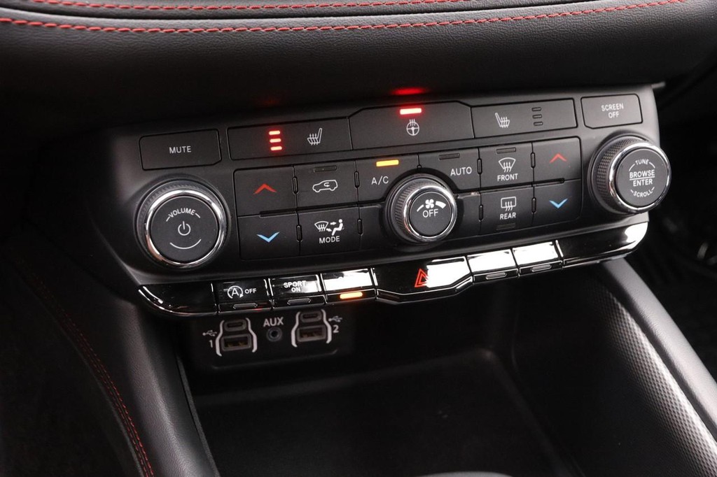 Dodge Durango Vehicle Full-screen Gallery Image 20