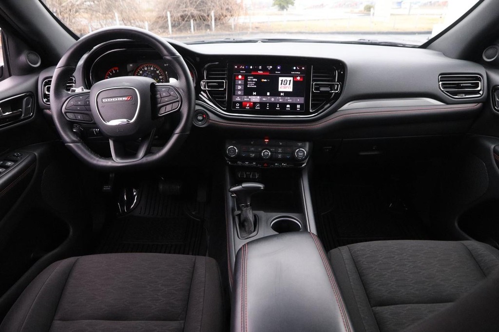 Dodge Durango Vehicle Full-screen Gallery Image 22