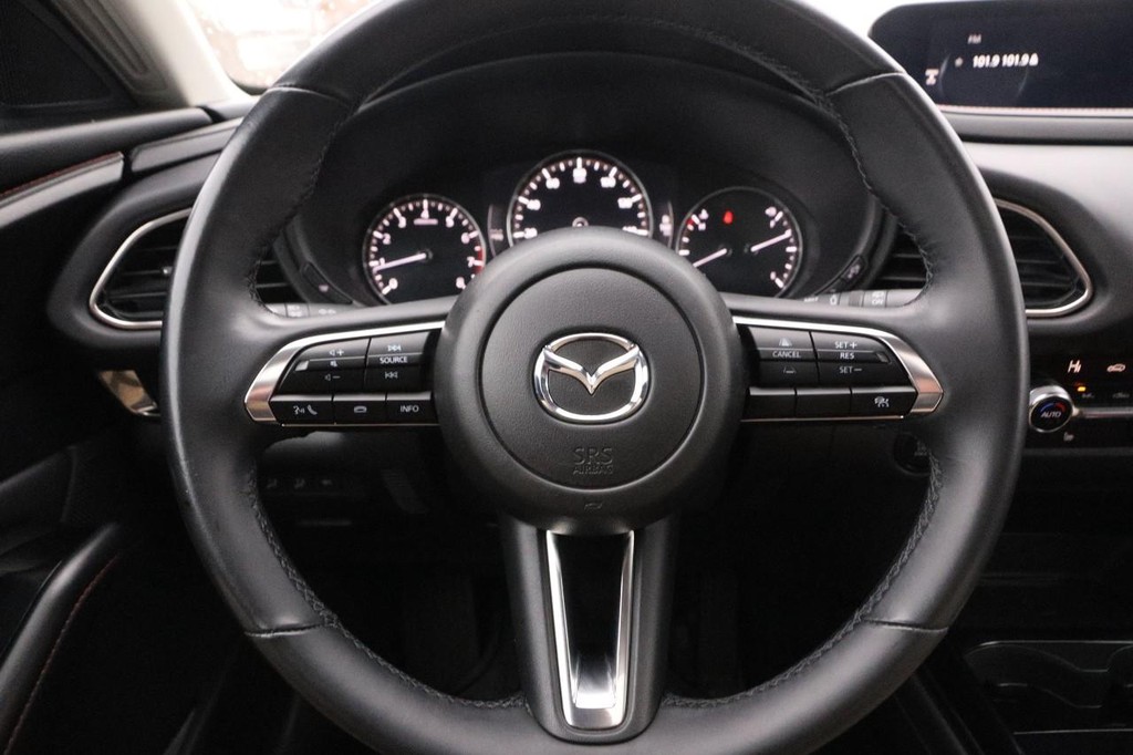 Mazda CX-30 Vehicle Image 11