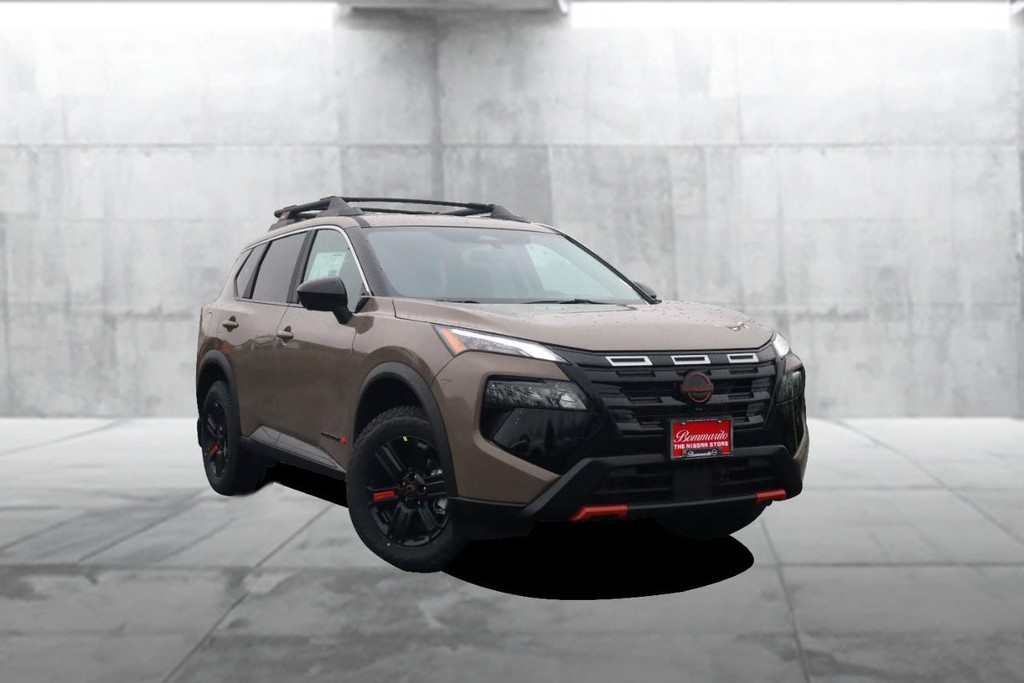 Nissan Rogue Vehicle Image 02