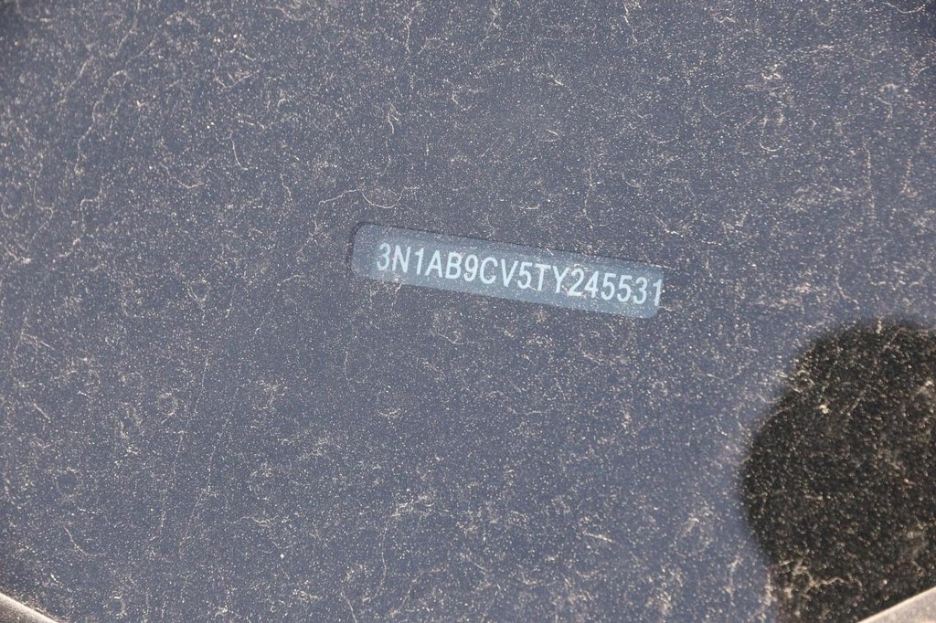 Nissan Sentra Vehicle Image 26