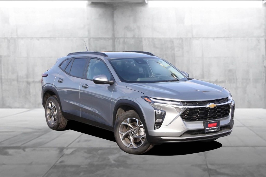 Chevrolet Trax Vehicle Image 02