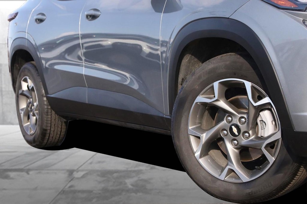 Chevrolet Trax Vehicle Image 03