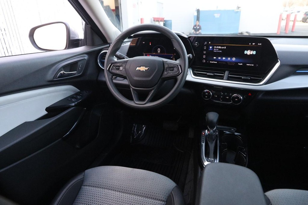 Chevrolet Trax Vehicle Image 25
