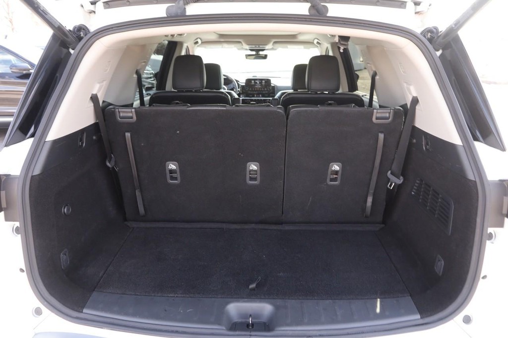 Nissan Pathfinder Vehicle Image 07