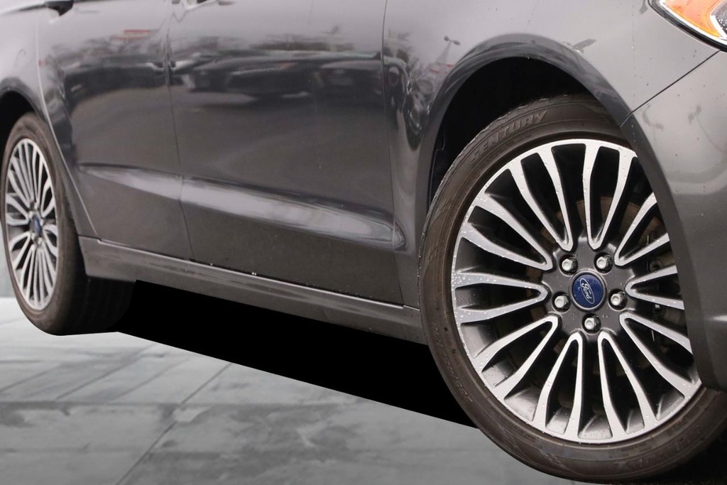 Ford Fusion Vehicle Image 03