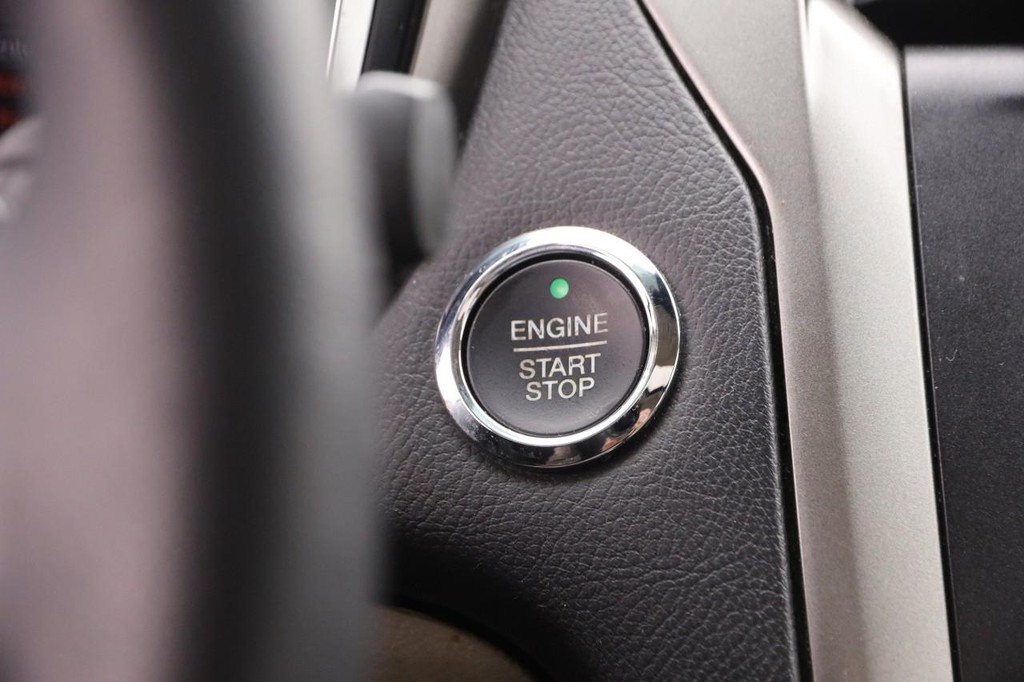 Ford Fusion Vehicle Image 15