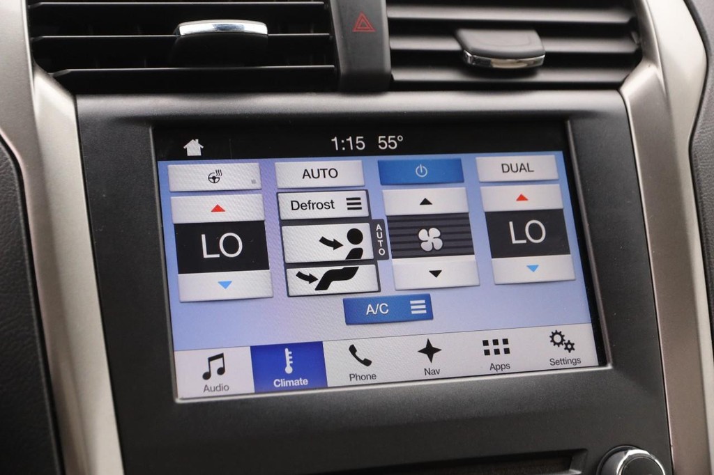 Ford Fusion Vehicle Image 17