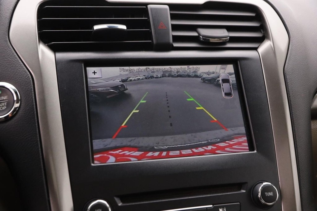 Ford Fusion Vehicle Image 18