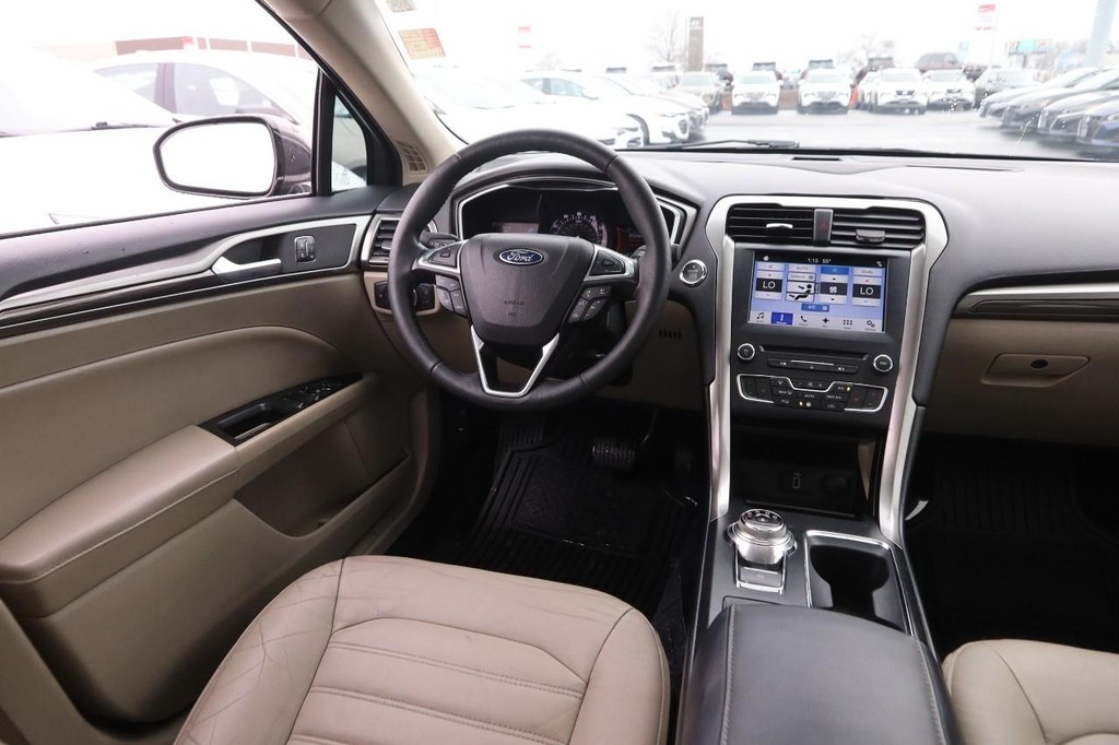 Ford Fusion Vehicle Image 22