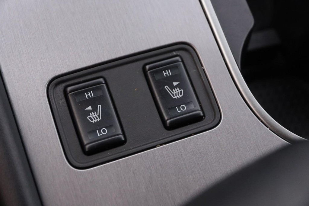 Nissan Murano Vehicle Full-screen Gallery Image 20