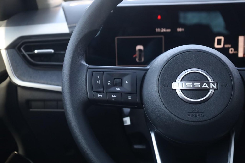 Nissan Kicks Vehicle Image 10