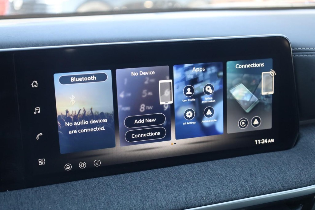 Nissan Kicks Vehicle Image 13