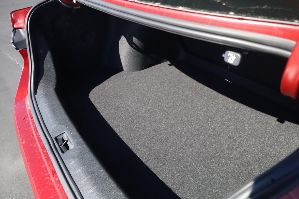 Nissan Sentra Vehicle Image 23