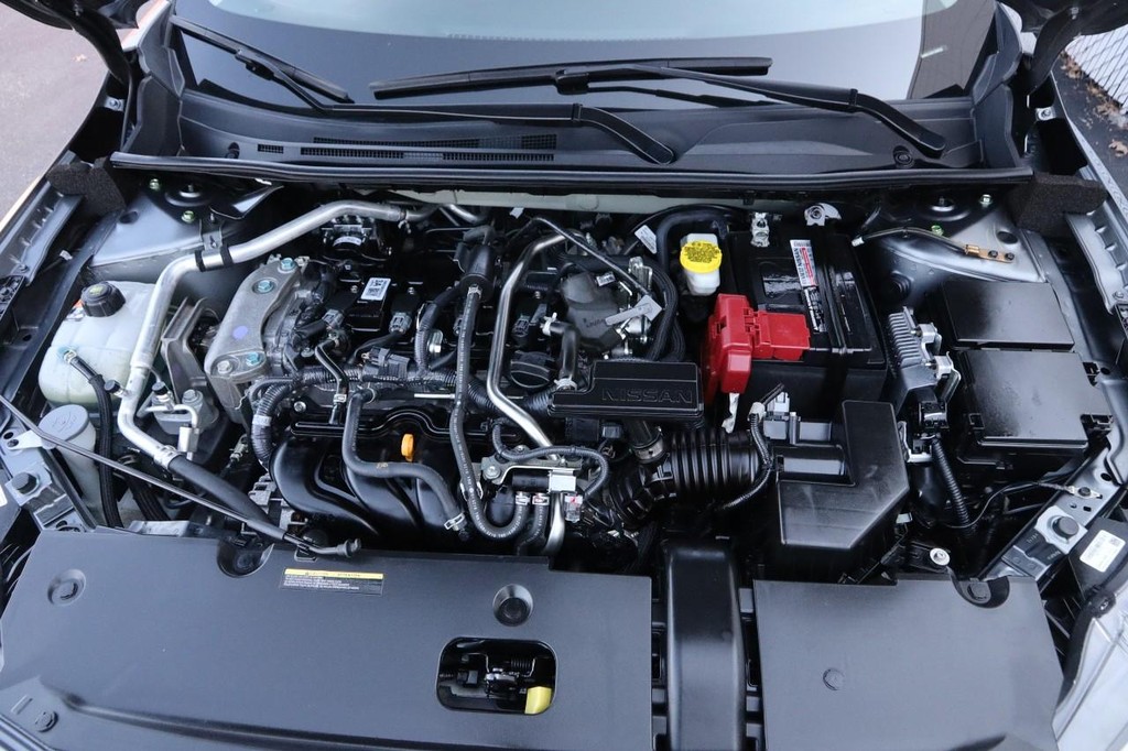 Nissan Sentra Vehicle Image 27