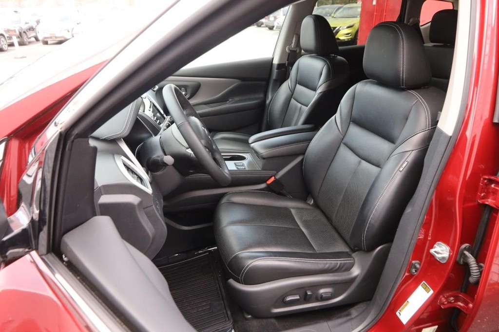 Nissan Murano Vehicle Image 09