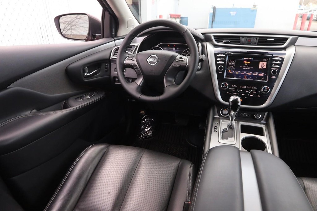 Nissan Murano Vehicle Image 22