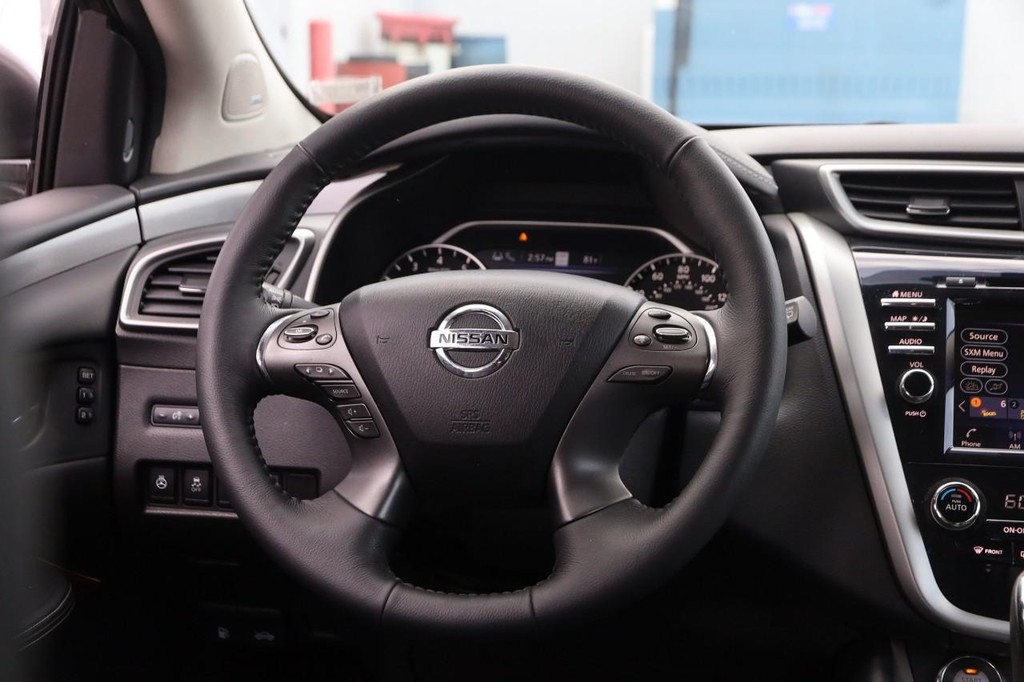 Nissan Murano Vehicle Image 23