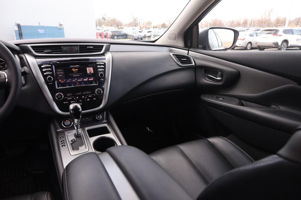 Nissan Murano Vehicle Image 25