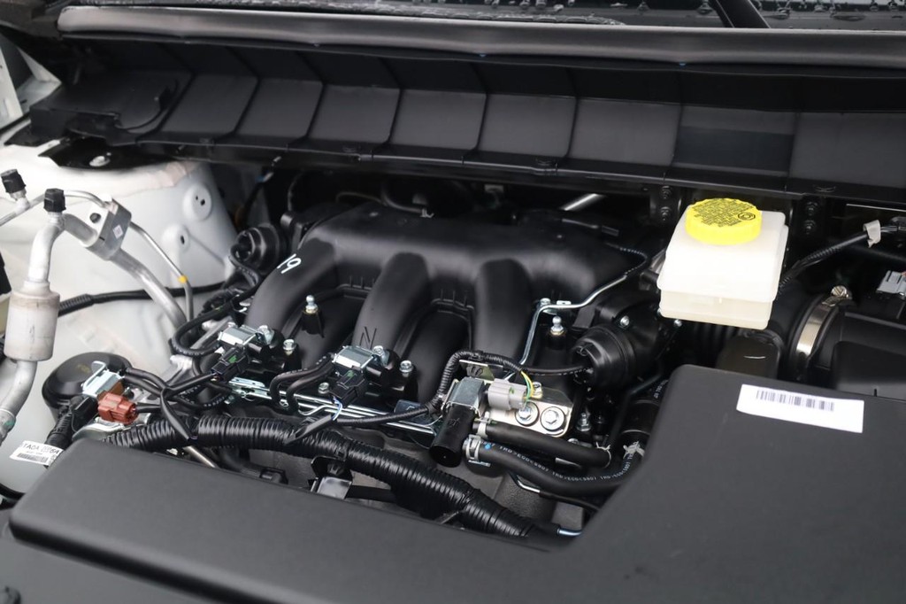 Nissan Pathfinder Vehicle Full-screen Gallery Image 25