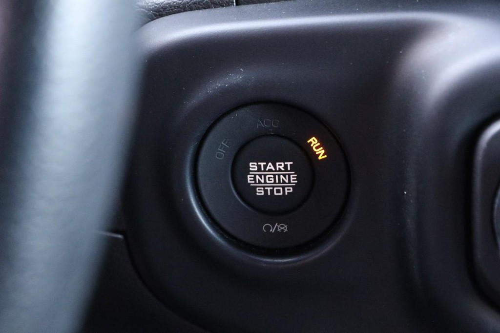 Jeep Wrangler Vehicle Image 14