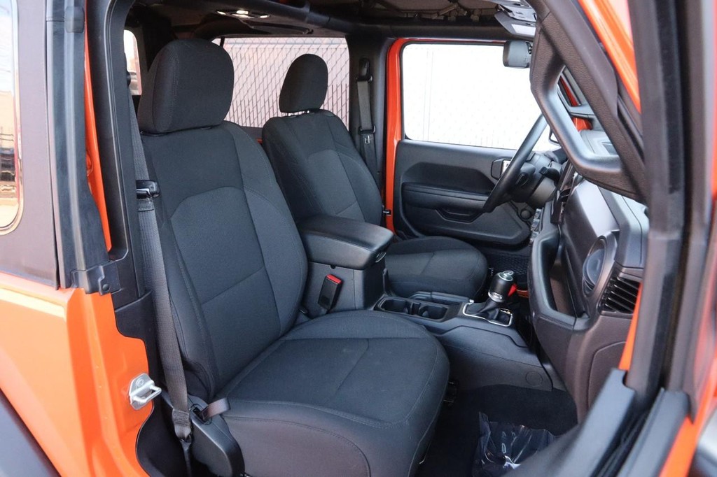 Jeep Wrangler Vehicle Image 24