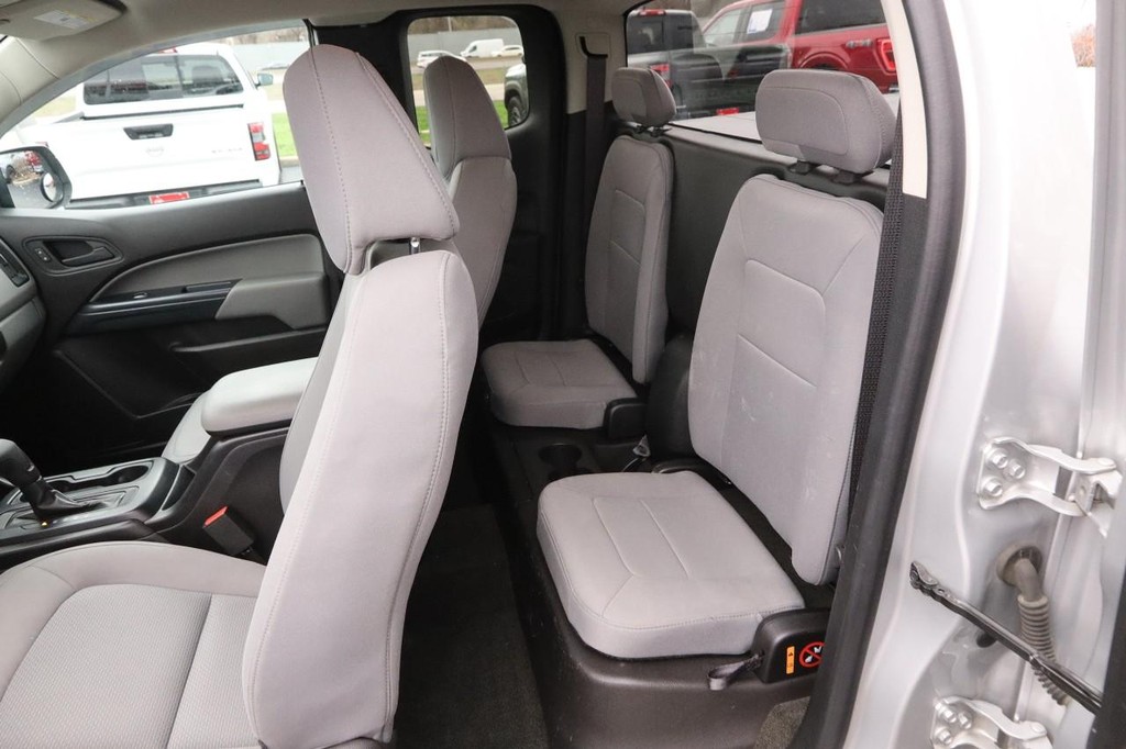 GMC Canyon Vehicle Image 09