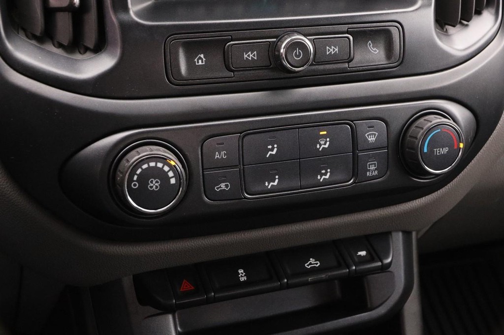 GMC Canyon Vehicle Image 16