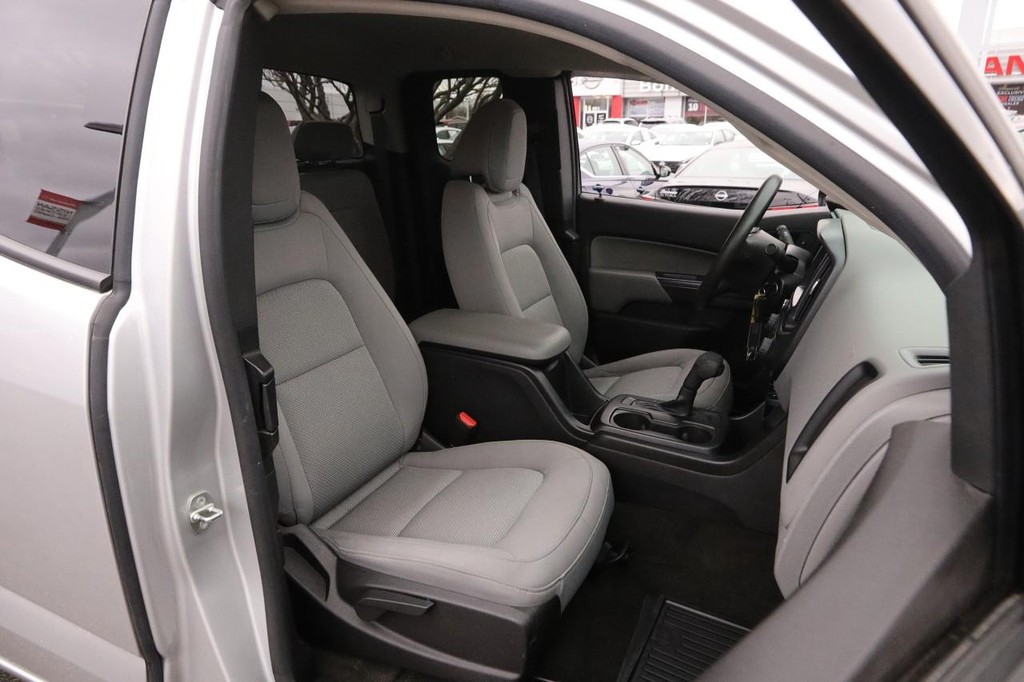 GMC Canyon Vehicle Image 20