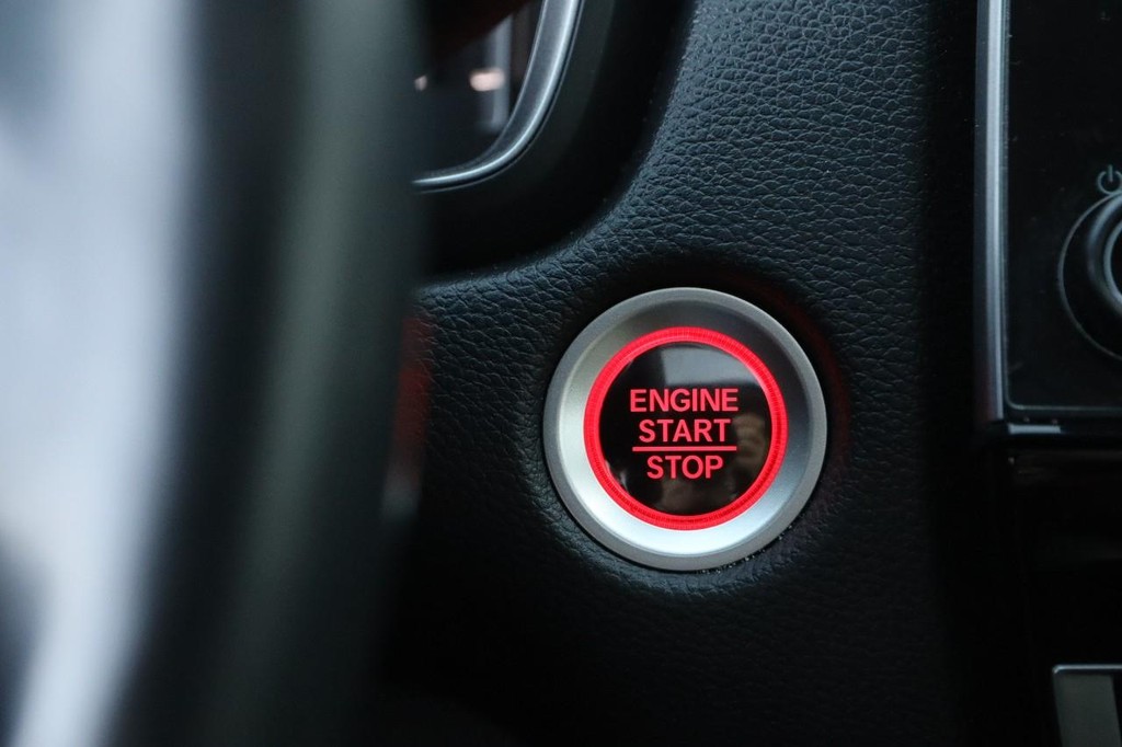 Honda CR-V Vehicle Full-screen Gallery Image 16