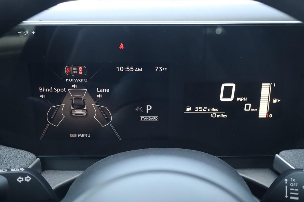 Nissan Kicks Vehicle Image 13