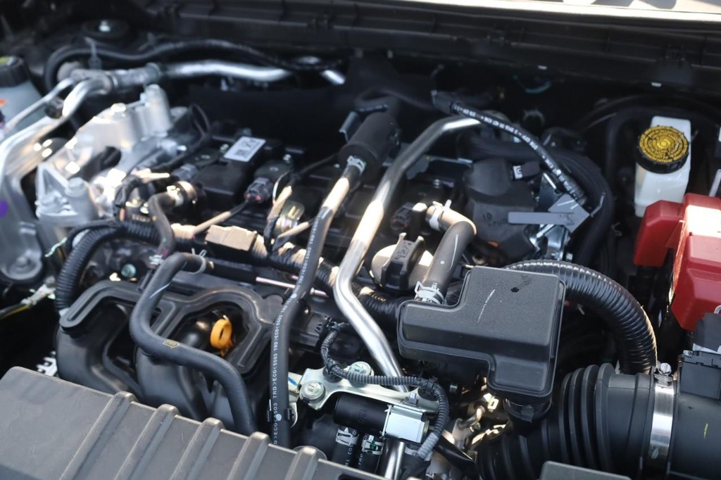 Nissan Kicks Vehicle Image 25